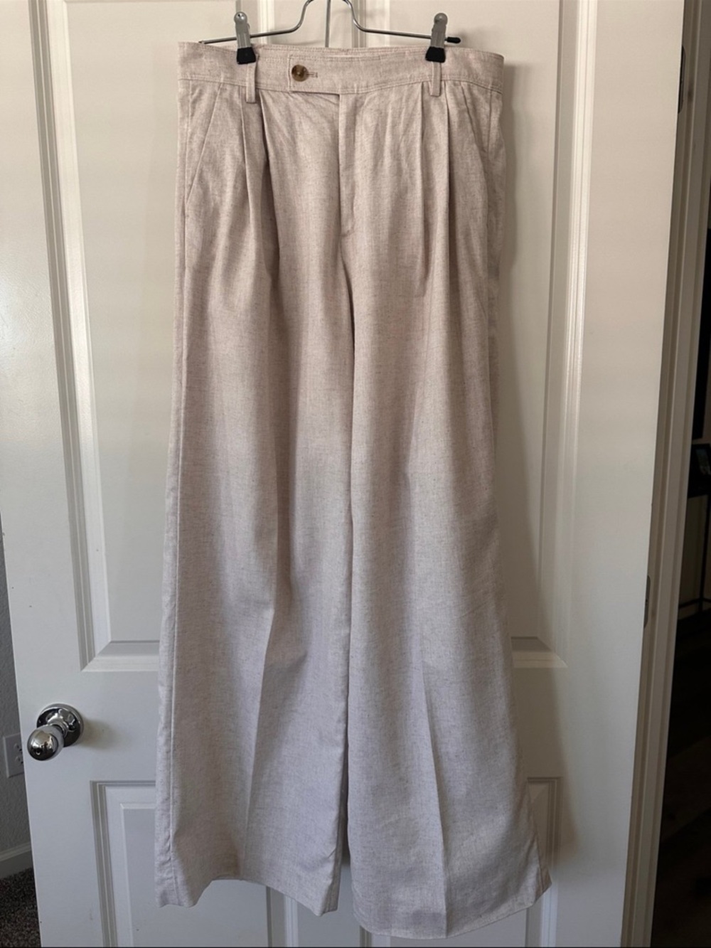 Banana Republic Linen-Blend Trousers in Light Tan